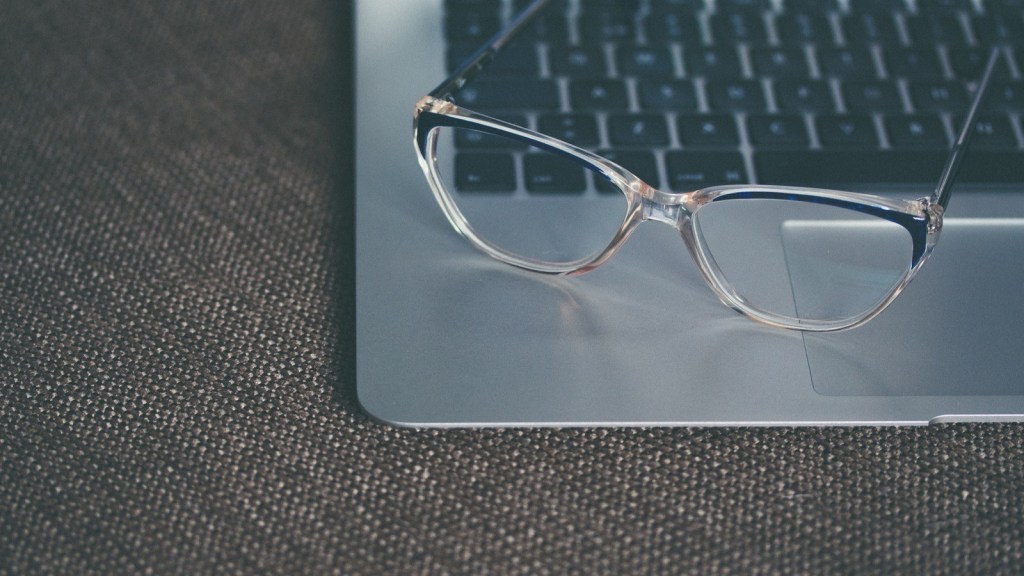 Blue Light Glasses: What 17 Trials&nbsp;Found